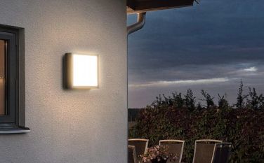Hoe kinne jo in bewegingssensor Bulkhead Light ynstallearje (stap-foar-stap)